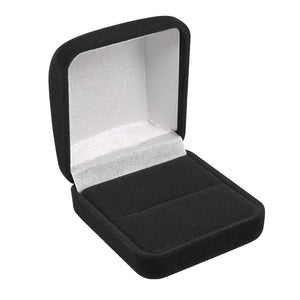 Black velvet ring gift box included with the lion head ring