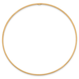 Polished yellow gold bangle seen from above as a full circle